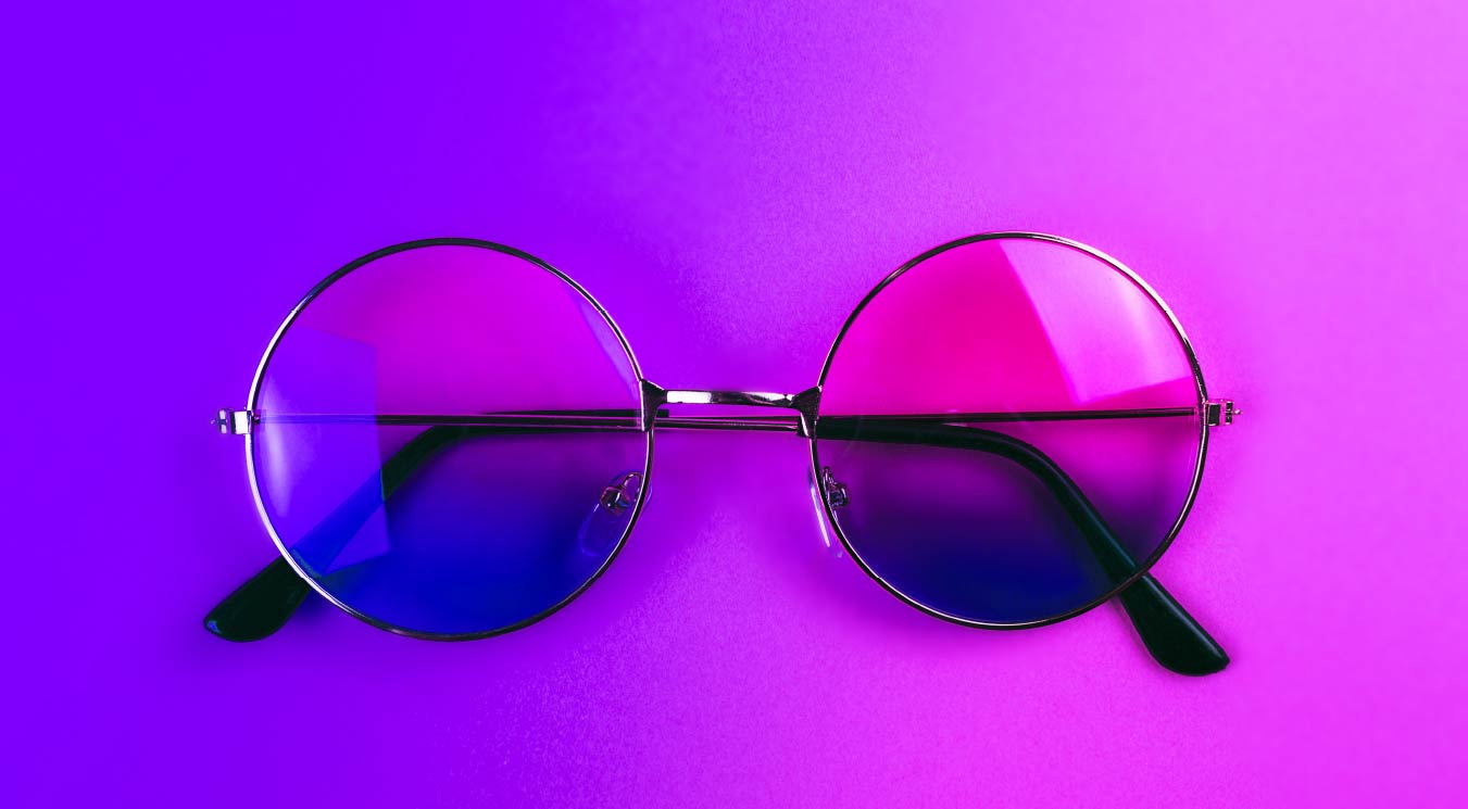 Fondos Inevitable perderse La importancia de ponernos las gafas violetas al estudiar y ejercer la  Psicología - Blog del Centro ELEIA